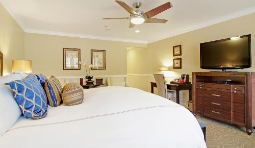Carriage House Inn image 17
