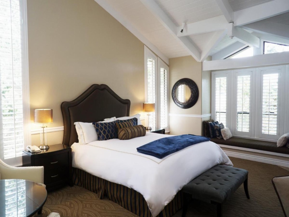 Carriage House Inn Image 33