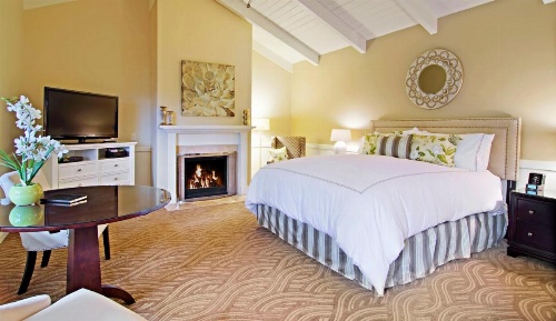Carriage House Inn image 43