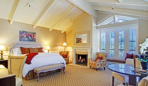 Carriage House Inn image 45